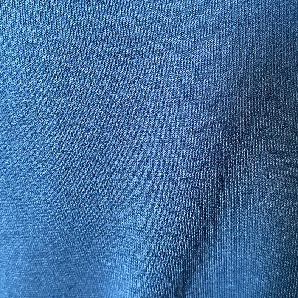 Ruffles🌬️🌫️🪽On Edges Top - Picture 16 of 17